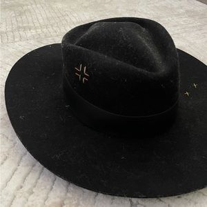 Lovely Bird Malibu hat